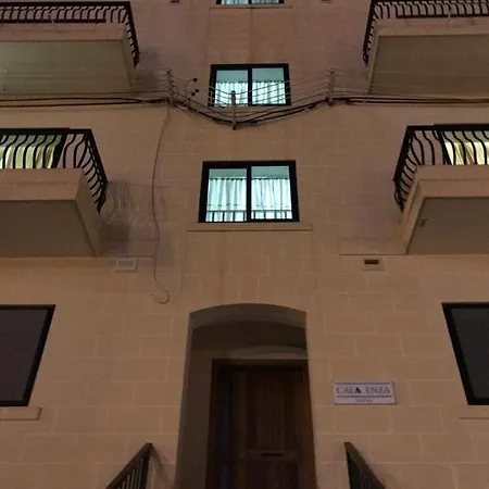 Cala Enza Suites *