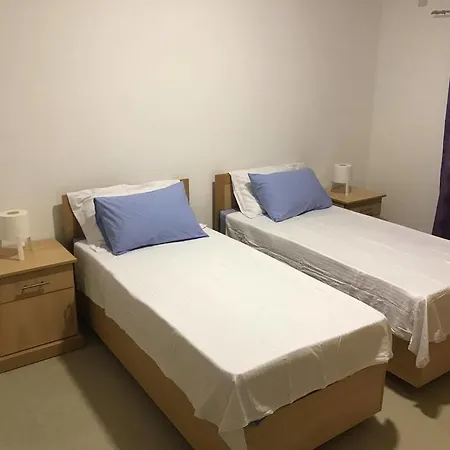 Apartament Cala Enza Suites *