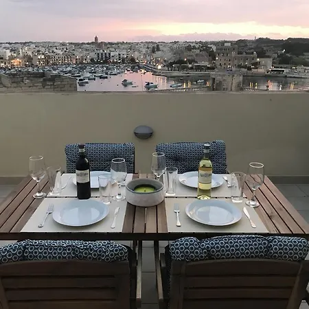 Cala Enza Suites Birżebbuġa