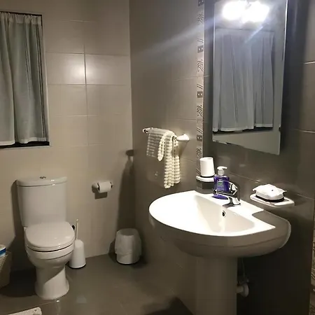 Cala Enza Suites *