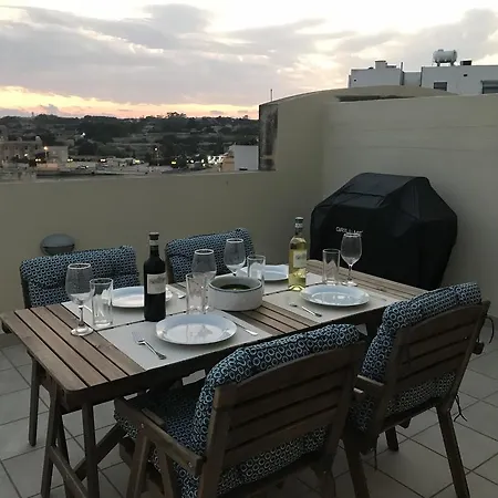 Cala Enza Suites *