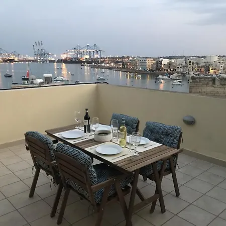 Appartement Cala Enza Suites