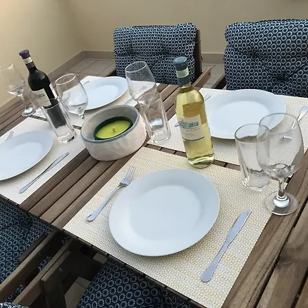 Cala Enza Suites *